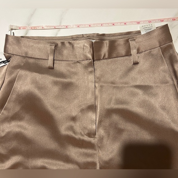 BABATON | Aritzia Refined Satin Cargo Pant in grey Taupe, Size 4 - Picture 8 of 10